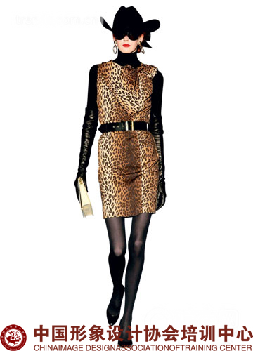 豹纹搭配单品,T台演绎_个人形象设计_中国形象