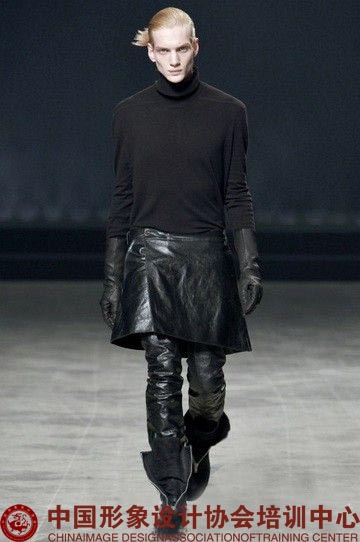 2011男士流行要素就在巴黎时装周_个人形象设
