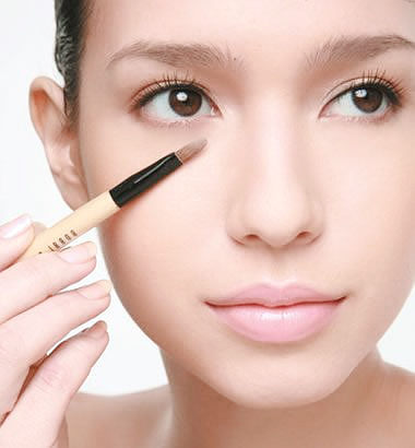 轻松补妆保持靓丽妆容_个人形象设计_中国形