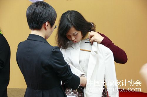 服装搭配师实战训练营在京闭幕 -新闻中心-中国