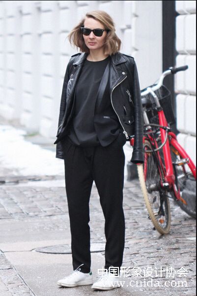 形象设计师带你看潮流白鞋搭配_时尚前沿_中