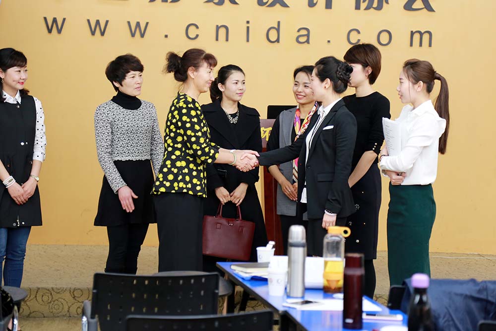 国际礼仪课堂实景模拟