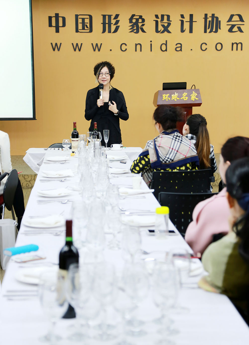 跟随李昀老师走近西餐礼仪