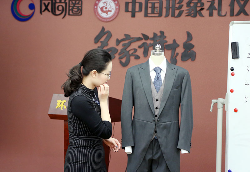 参与课堂互动的同学