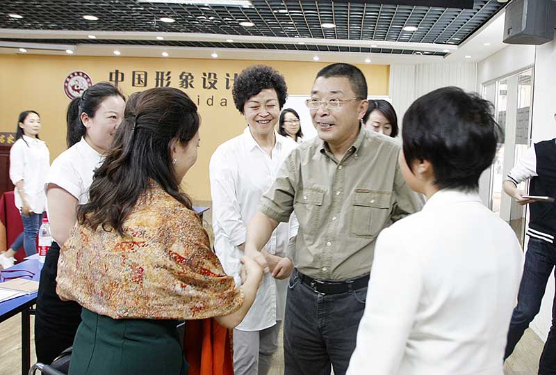 往届金正昆高级政务与商务礼仪研修班课堂掠影