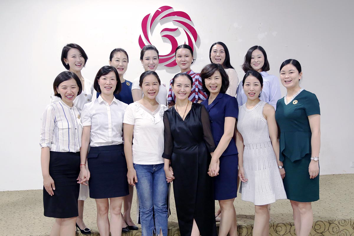 师生毕业合影