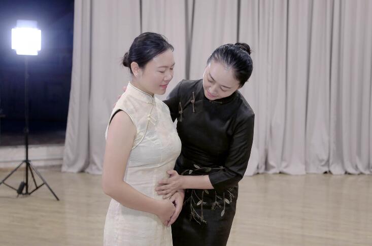 优雅女人旗袍秀