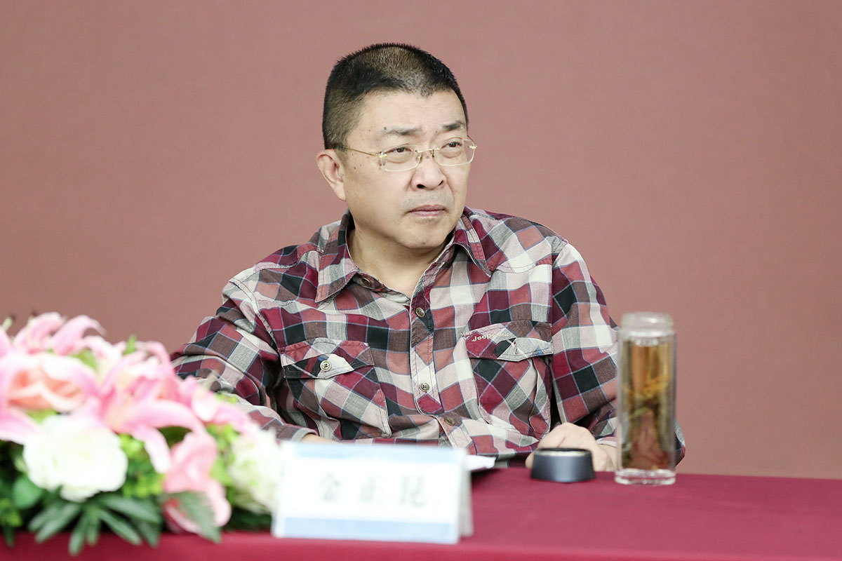课堂上的金正昆教授