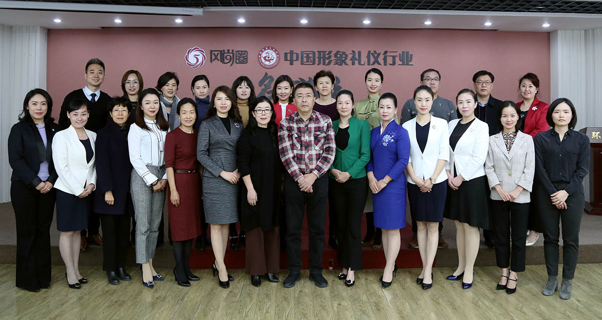 师生毕业合影留念