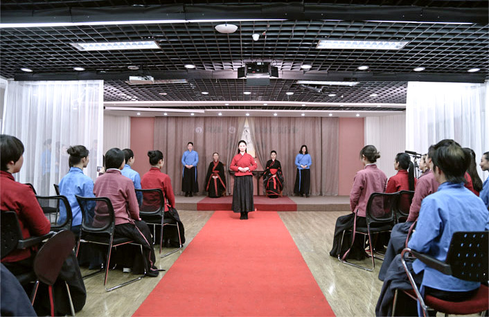 风尚圈中华女子成人礼现场
