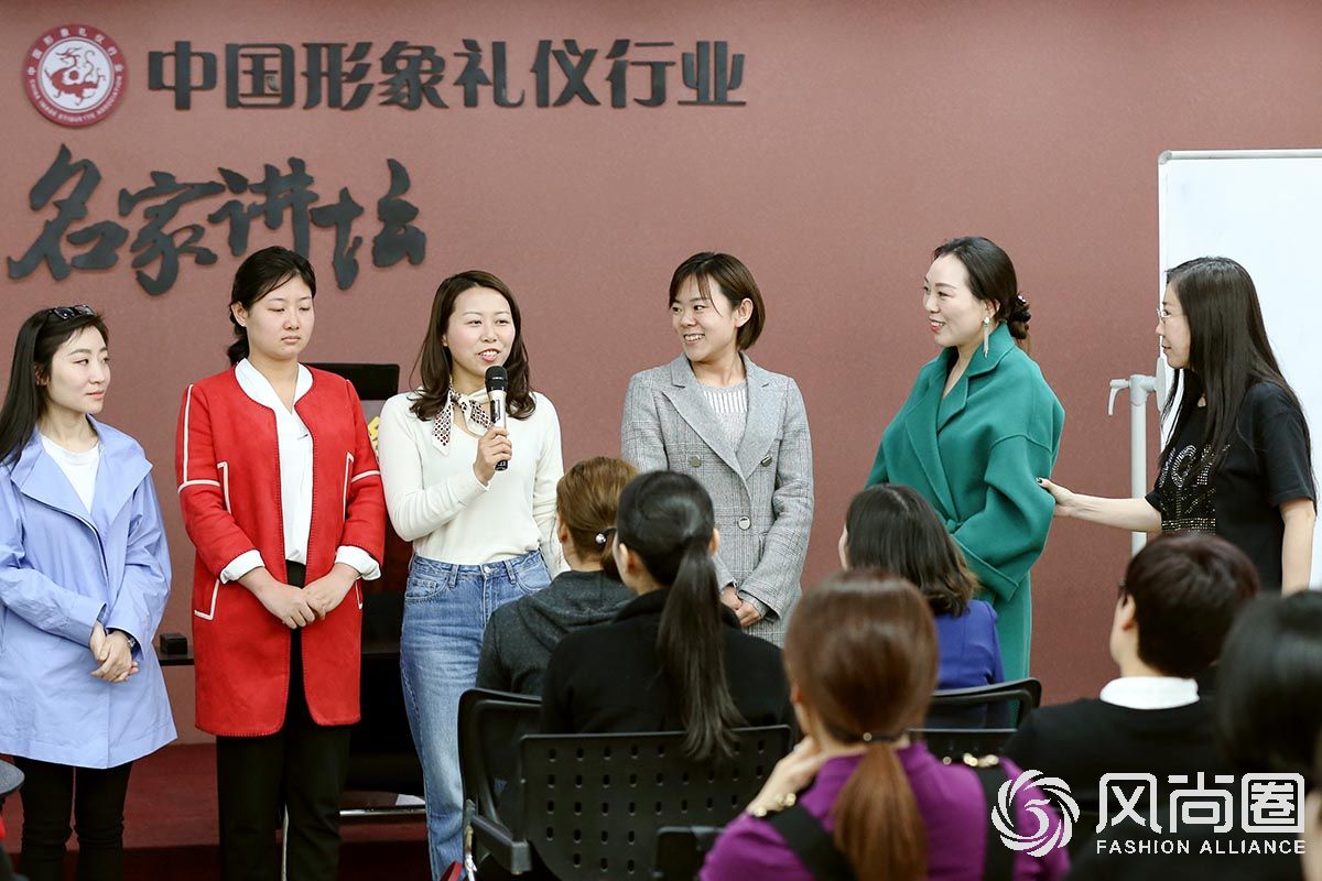 参与串名字小游戏的同学们