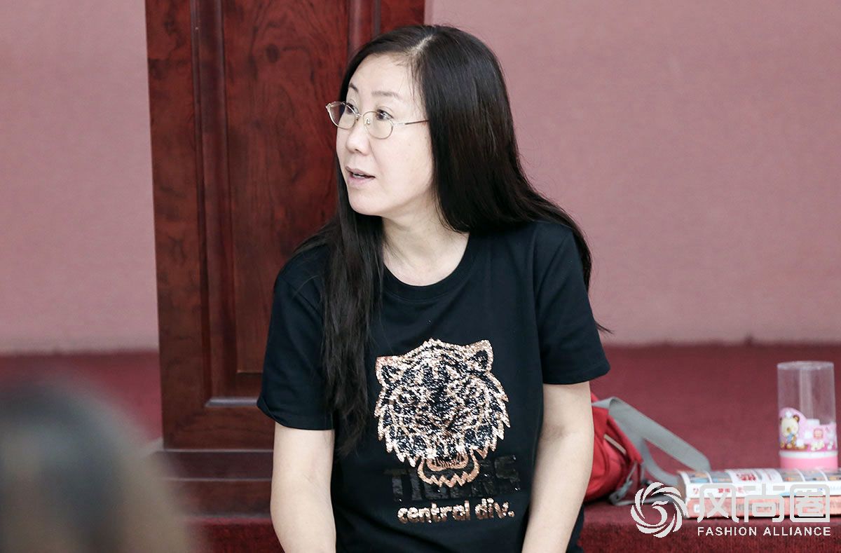 课堂上的于焕新老师