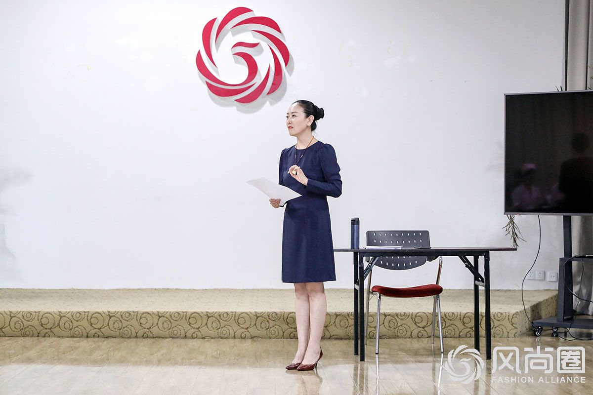 风尚圈优雅仪态教练徐文波老师