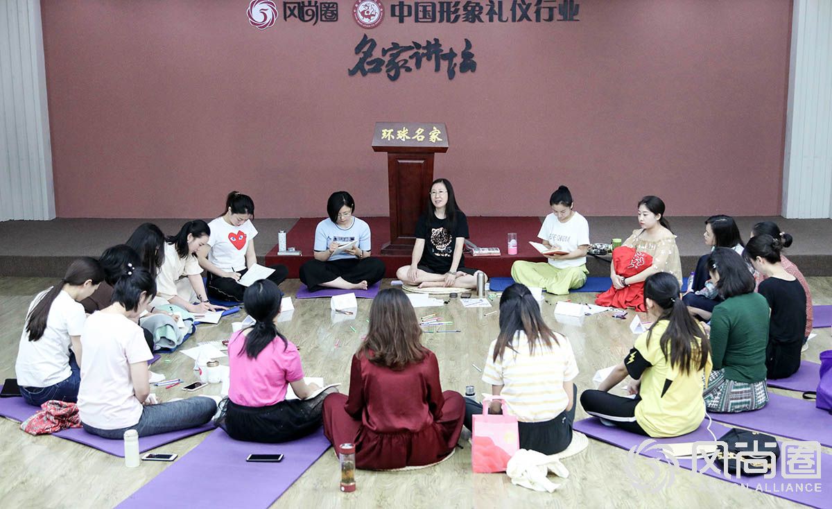 往届心灵成长培训师高级班课堂全景