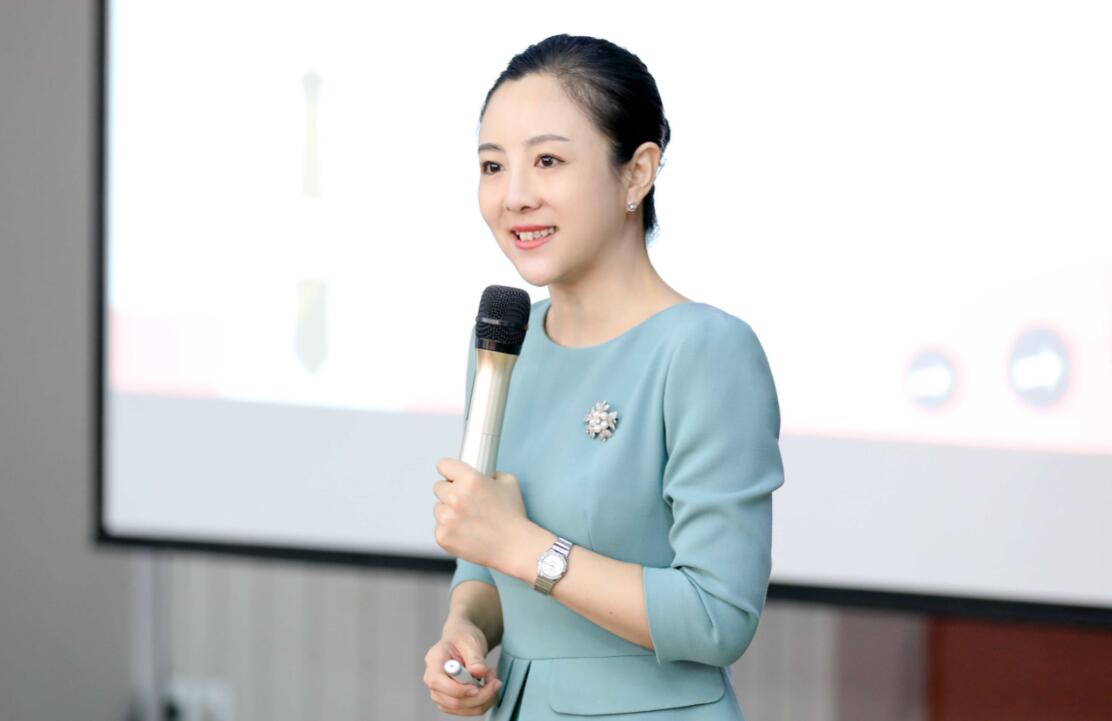 礼仪培训——礼仪培训师资格证大概需要多少钱