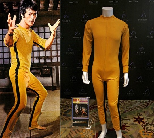 不朽作品 李小龙戏服高价拍卖