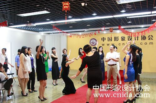 ������� ������ѵ �й�����������