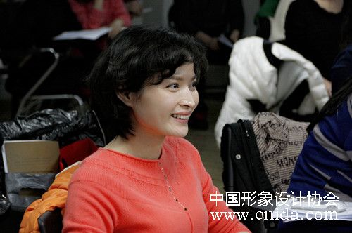 中国形象设计协会形象设计班与礼仪培训班开班