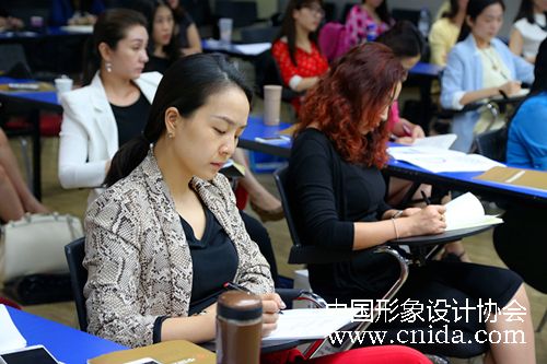 中国形象设计协会形象礼仪讲师班开班