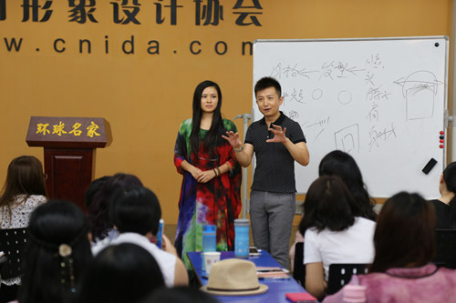 �������ǽ�ʦ�࣬�������ʦ