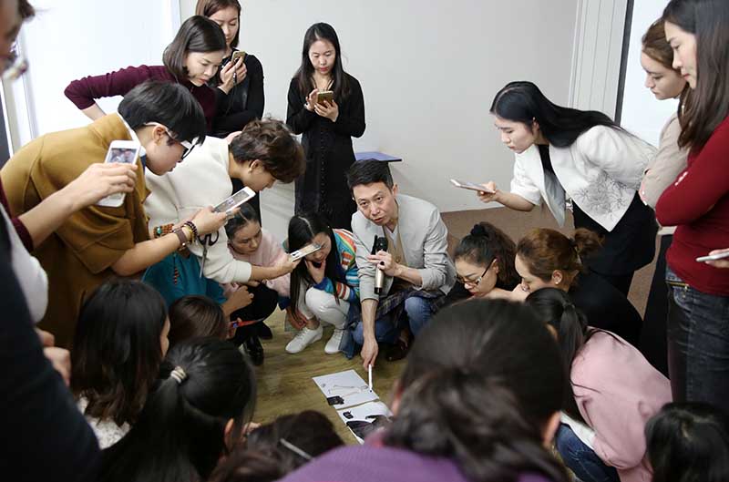 �������ר�Һ��þ���ʦ���û���