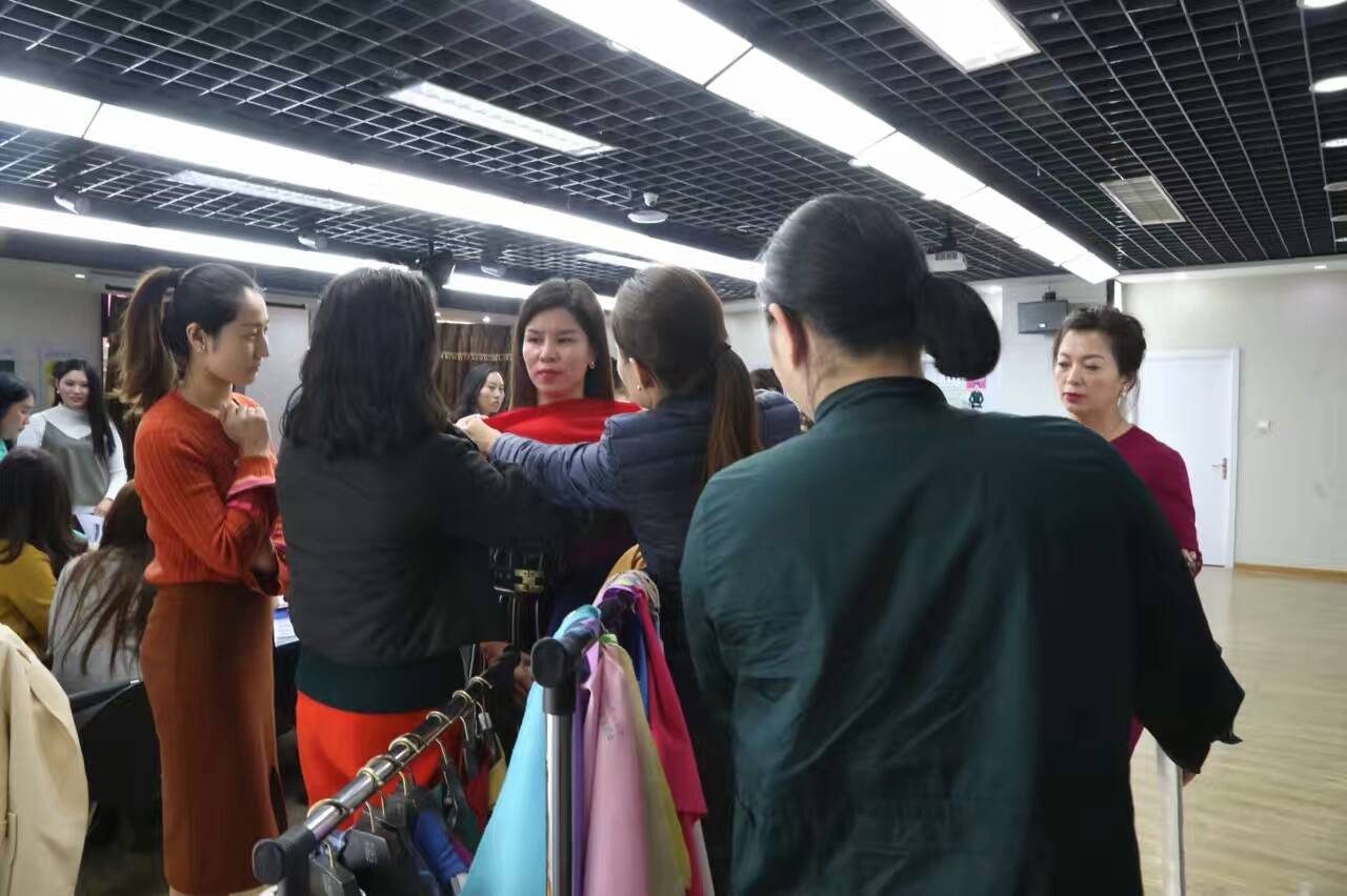 �������ר��