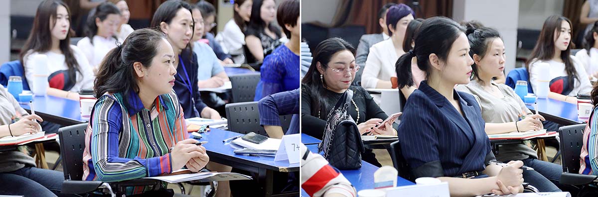 认真听讲的同学们
