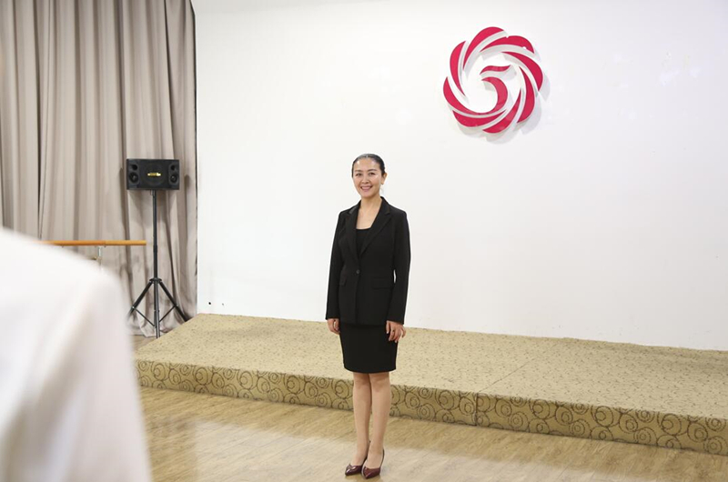 风尚圈服务礼仪实训班