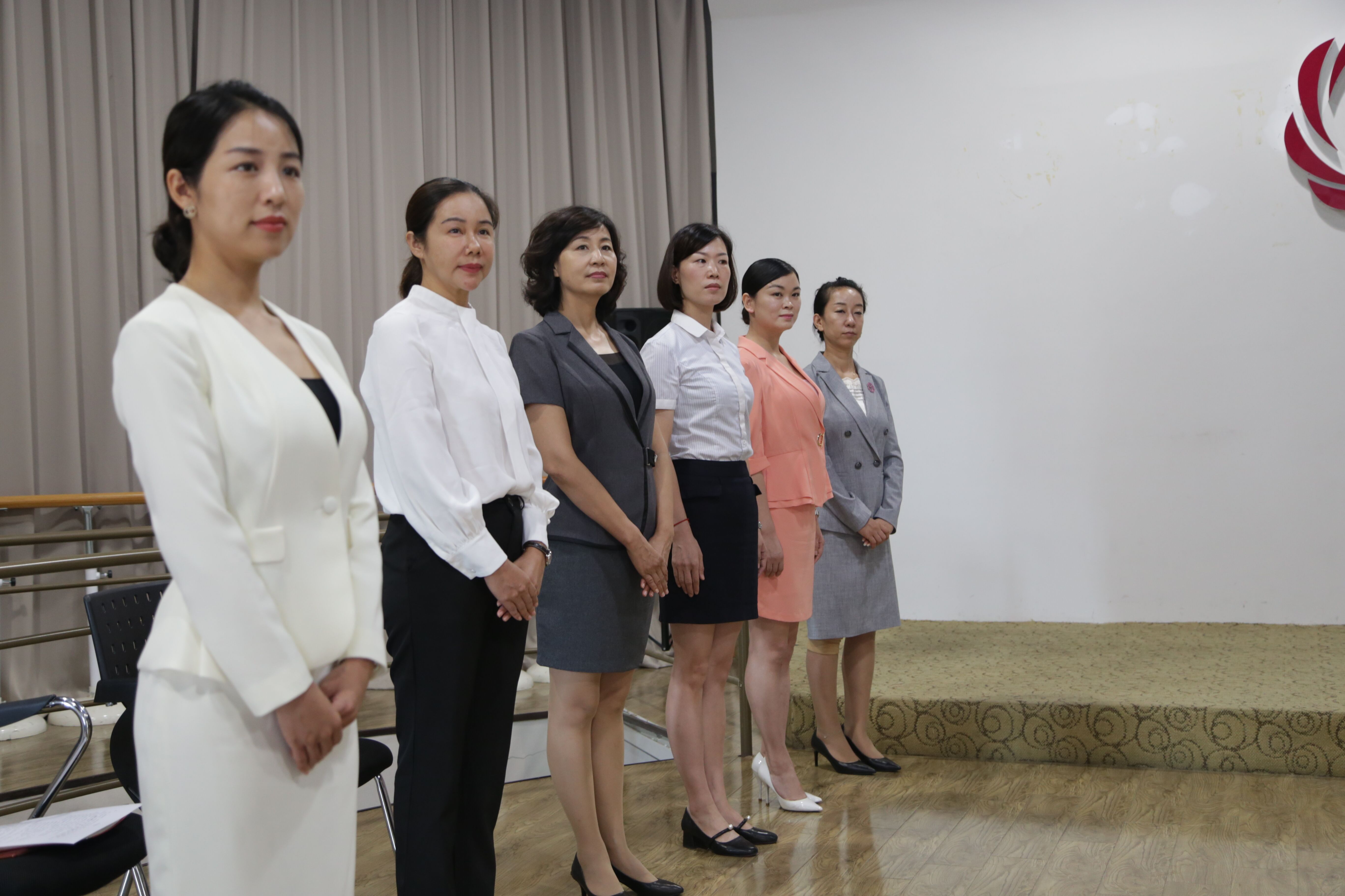 服务礼仪实训班