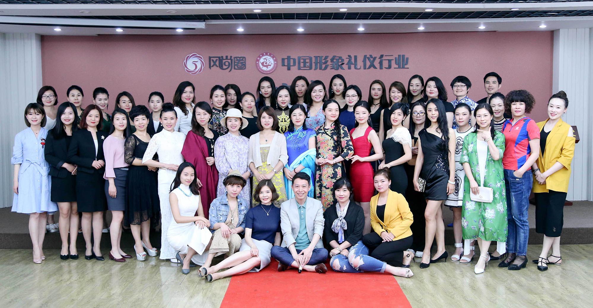 孔雀大厅带你领略风尚圈的大千世界