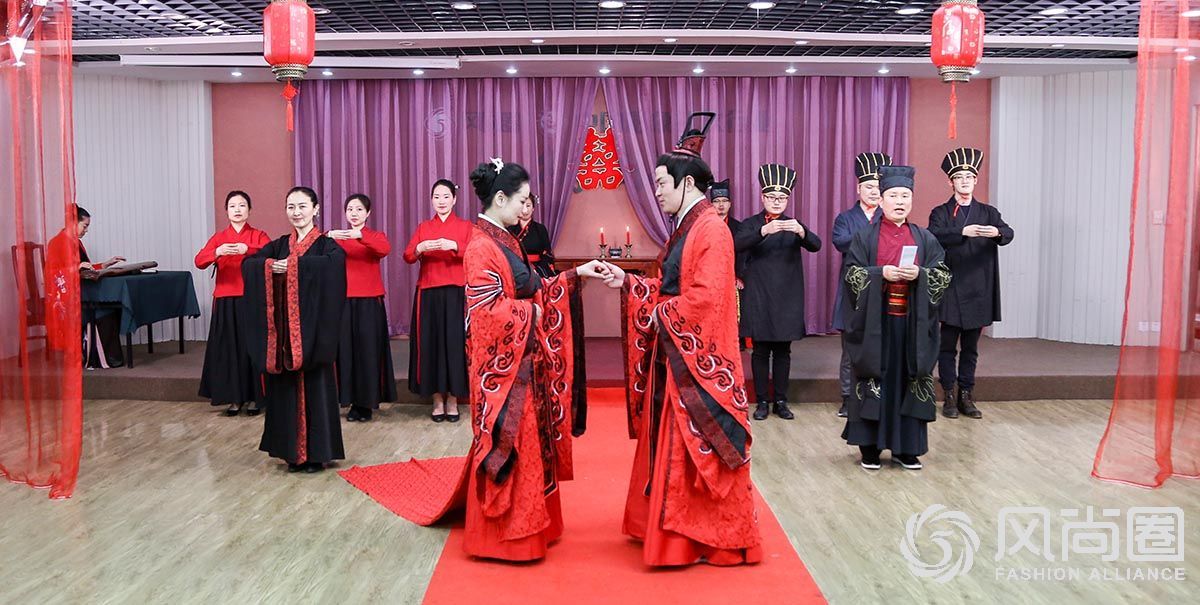 中华传统婚礼仪式全体需着风尚圈新汉服参加