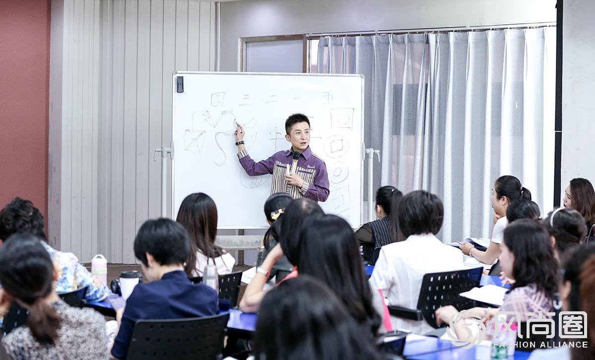 风尚圈形象管理专家路平老师