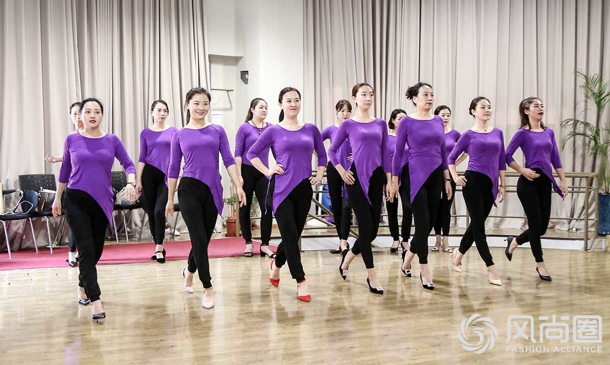 走姿礼仪培训