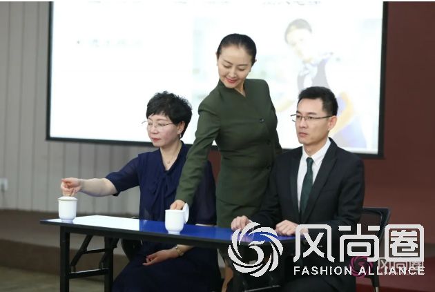 礼仪培训 商务礼仪风尚圈礼仪培训
