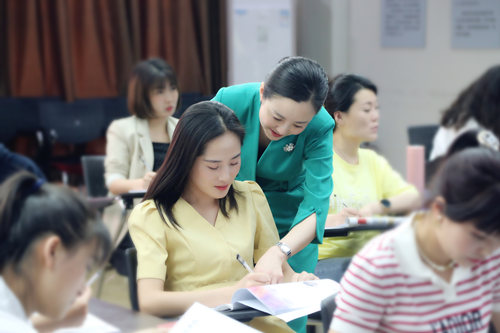 往届礼仪培训师课程花絮