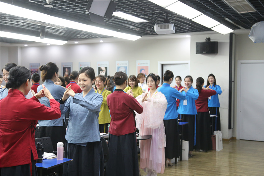 礼仪培训师训练营课程花絮