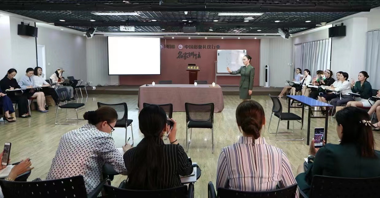 ������ѵʦ֤�鿼��